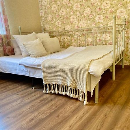 リヴィウВірменська 14 Центр З Балконом Не Далеко Від Ж Д Вокзалу Звітні Документиアパートメント エクステリア 写真